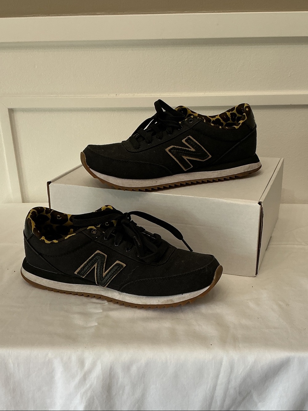 New Balance Men's Black Sneakers with Leopard-Print Liner